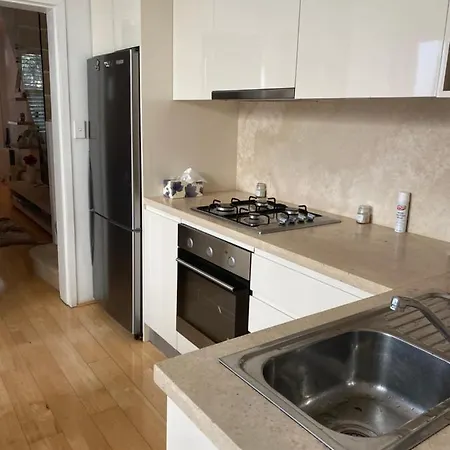 Paddington House Beautiful 2 Bedroom Terrace-2